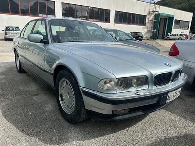 Begagnad BMW 728 193 HK (141 kW) 1996 Grå Sedan