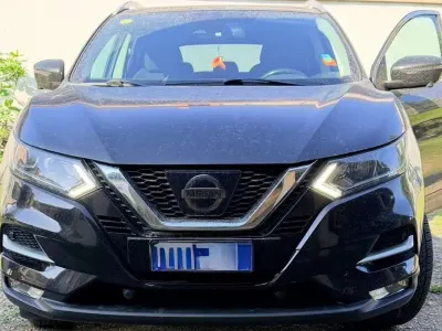 Usata Nissan Qashqai N-Connecta 110 CV (80 kW) 2018 Nero SUV