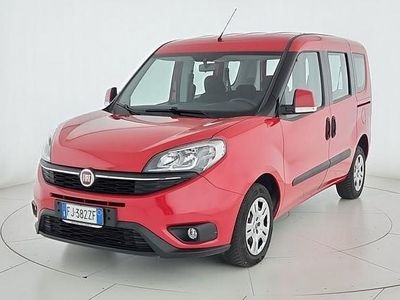 Usata Fiat Doblò 95 CV (69 kW) 2017 Rosso Monovolume
