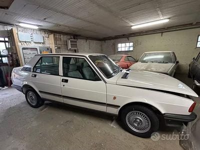 Usata Alfa Romeo Giulietta 109 CV (80 kW) 1983 Bianco Berlina
