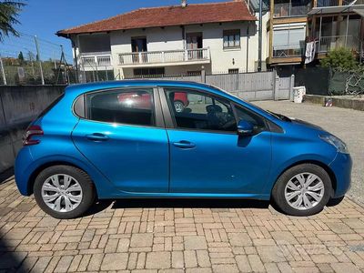 Usata Peugeot 208 Active 82 CV (60 kW) 2012 Blu Utilitaria