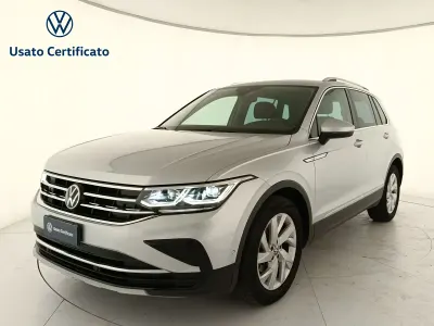 Usata VW Tiguan Elegance 150 CV (110 kW) 2023 Grigio SUV