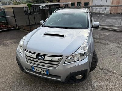 Usata Subaru Outback Comfort 150 CV (110 kW) 2014 Grigio Berlina
