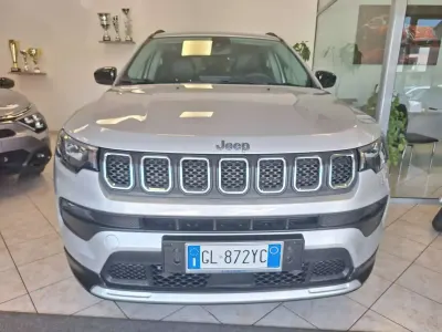 Usata Jeep Compass Limited 131 CV (96 kW) 2022 Argento SUV