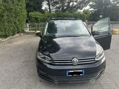 Usata VW Touran 150 CV (110 kW) 2017 Nero Monovolume