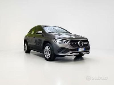 Usado Mercedes GLA200 150 CV (110 kW) 2022 Gris SUV