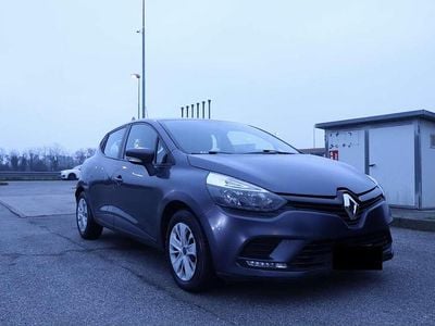 Usata Renault Clio IV Life 75 CV (55 kW) 2017 Grigio Berlina
