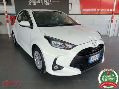 usata Toyota Yaris 1.0 5 porte Active usato