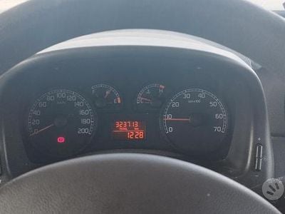 Usata Fiat Punto 69 CV (50 kW) 2007 Berlina