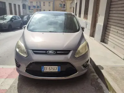 Begagnad Ford C-MAX Titanium 116 HK (85 kW) 2010 Minibuss