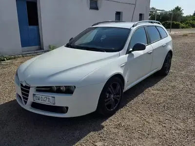 Usata Alfa Romeo 159 150 CV (110 kW) 2009 Bianco Station wagon