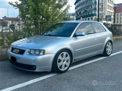 Usata Audi S3 210 CV (154 kW) 2000 Grigio Utilitaria