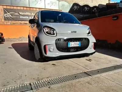 Usata Smart ForTwo Coupé 41 kW (56 CV) 2020 Grigio Utilitaria