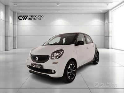 Begagnad Smart ForFour Proxy 90 HK (66 kW) 2016 Vit Halvkombi