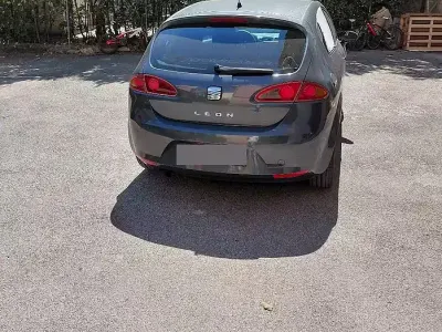 Usata Seat Leon 105 CV (77 kW) 2006 Utilitaria