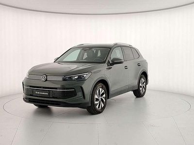 Usata VW Tiguan Edition 150 CV (110 kW) 2025 Velvet green SUV