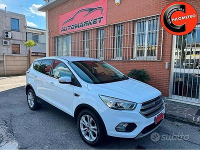 Usata Ford Kuga Titanium 120 CV (88 kW) 2019 Bianco SUV