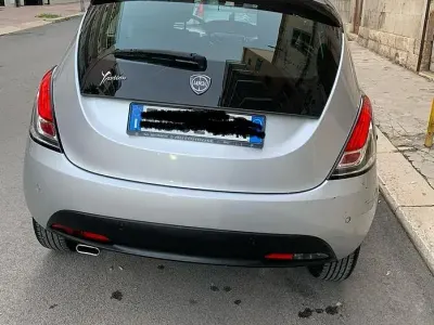 Usata Lancia Ypsilon 69 CV (50 kW) 2013 Utilitaria