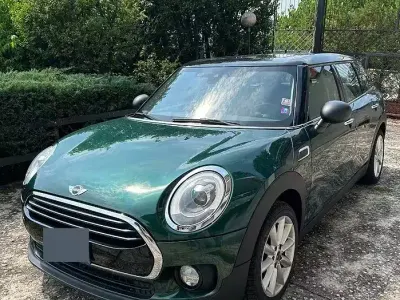 Usata Mini Cooper D Clubman 136 CV (100 kW) 2016 Verde Station wagon