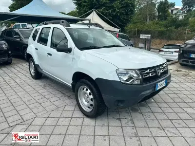 Usata Dacia Duster Ambiance 109 CV (80 kW) 2016 Bianco SUV