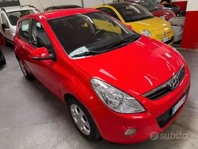 Occasion Hyundai i20 Edition 78 ch (57 kW) 2012 Rouge Citadine