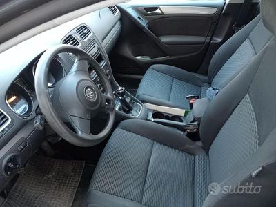Usata VW Golf VII 105 CV (77 kW) 2012 Berlina