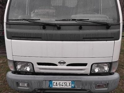 Usata Nissan Cabstar 2002 Bianco Pick-up