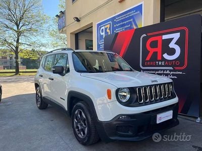 Usata Jeep Renegade Sport 95 CV (69 kW) 2017 Bianco SUV
