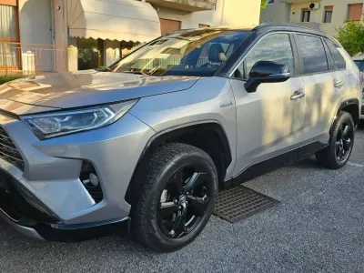 Usata Toyota RAV4 Hybrid