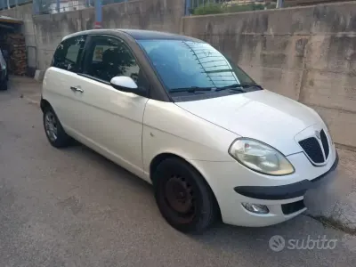 Usata Lancia Ypsilon 69 CV (50 kW) 2006 Grigio Utilitaria