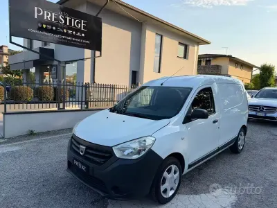 Usata Dacia Dokker 75 CV (55 kW) 2016 Other Monovolume