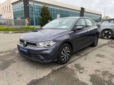 Usata VW Polo Life 95 CV (69 kW) 2023 Grigio Utilitaria