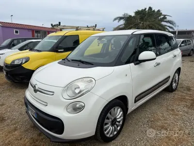 Usata Fiat 500L Living 105 CV (77 kW) 2014 Bianco Monovolume