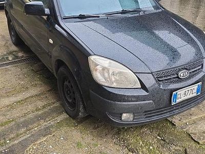 Usata Kia Rio 110 CV (80 kW) 2006 Berlina