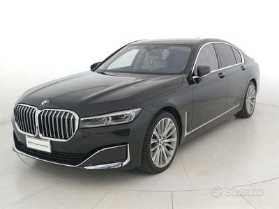Usata BMW 740 Comfort Edition 340 CV (250 kW) 2021 Nero Berlina