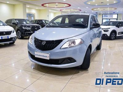 Usata Lancia Ypsilon S 69 CV (50 kW) 2024 Blu/azzurro Utilitaria