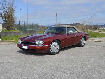 Usata Jaguar XJS 222 CV (163 kW) 1996 Carnival red Cabrio