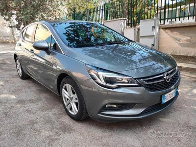 usata Opel Astra 1.6 crdi 95 cv - 2017