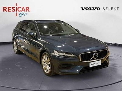 Usata Volvo V60 145 CV (106 kW) 2022 Blu Station wagon