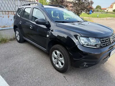 Usata Dacia Duster 105 CV (77 kW) 2012 Nero SUV