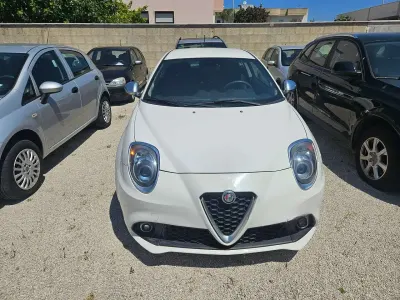 Usata Alfa Romeo MiTo Distinctive 77 CV (56 kW) 2018 Bianco Utilitaria
