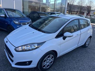 Usata Ford Fiesta ST-Line 75 CV (55 kW) 2017 Bianco Berlina