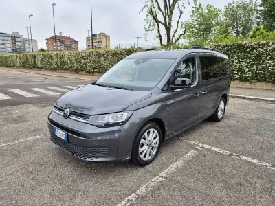 Usata VW Caddy Maxi Life Life 122 CV (89 kW) 2021 Grigio Monovolume