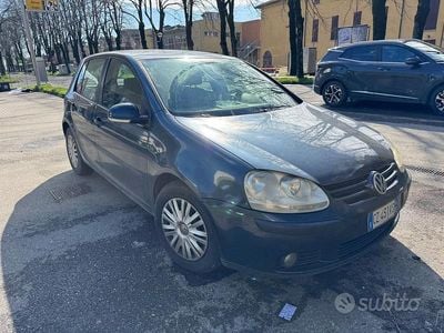 Usata 2006 VW Golf IV | 2800 € (Buon prezzo)