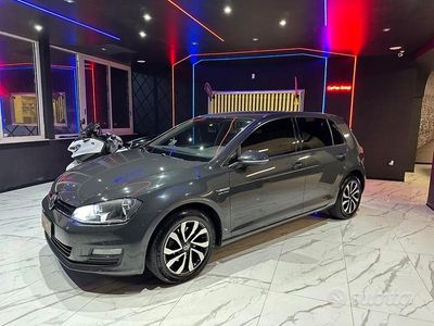 Usata VW Golf VII Highline 110 CV (80 kW) 2016 Grigio Berlina