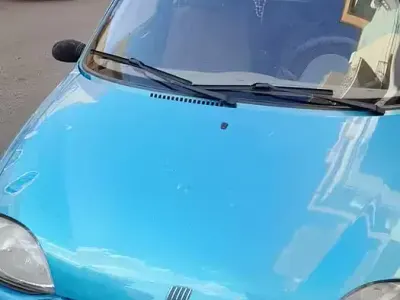 Usata Fiat 600 39 CV (28 kW) 1999 Bluazzurro Berlina
