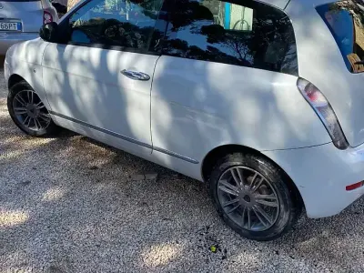 Usata Lancia Ypsilon 2011 Bianco Utilitaria