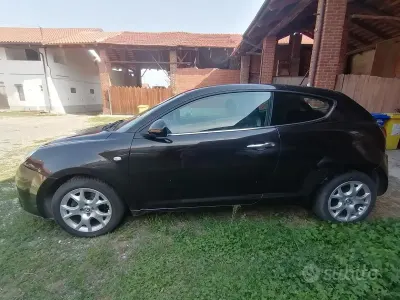Usata Alfa Romeo MiTo 120 CV (88 kW) 2011 Nero Utilitaria