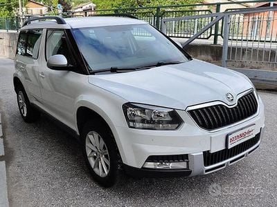 Usata Skoda Yeti Outdoor Ambition 110 CV (80 kW) 2017 Bianco SUV