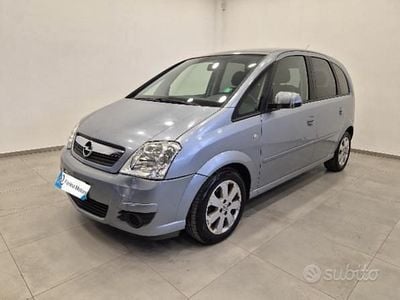Usata Opel Meriva Club 90 CV (66 kW) 2006 Grigio Monovolume